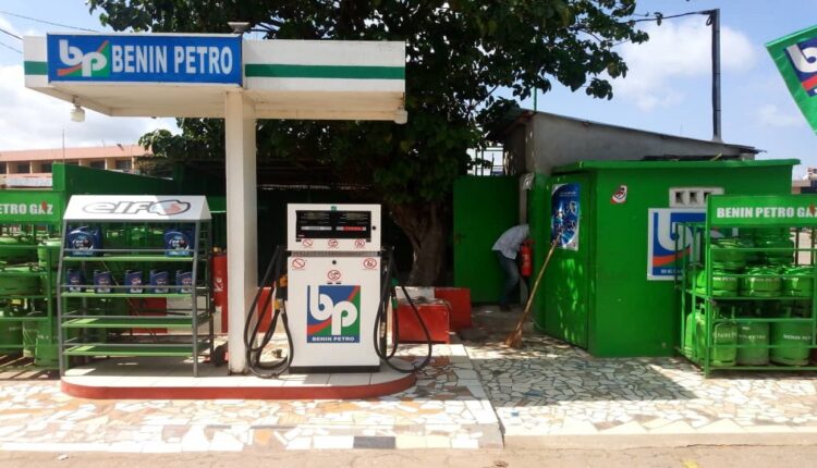 Bénin: 03 pompistes d’une station service en prison pour vol de tickets valeur