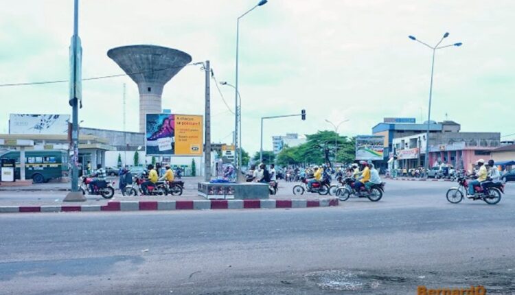 Station Sonacop, Notre dame de Cotonou