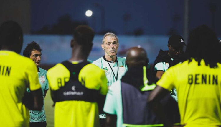 Michel Dussuyer et les Écureuils du Bénin