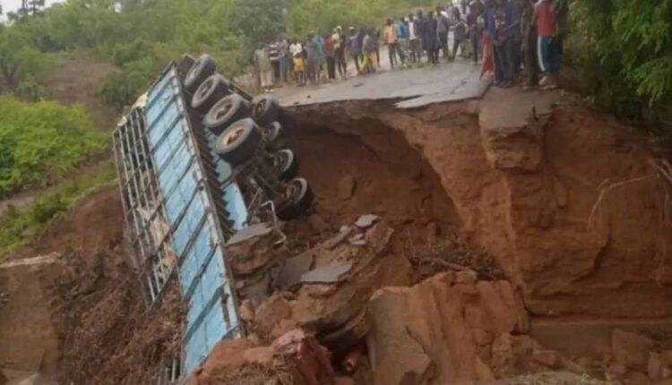 Effondrement d'un pont à Malanville. @LaPerchedunord.bj