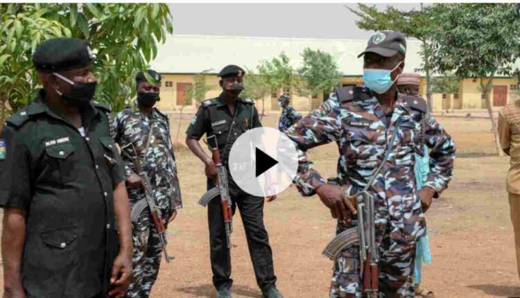 Nigeria des dizaines de personnes tuées dans une Eglise catholique par des hommes armés