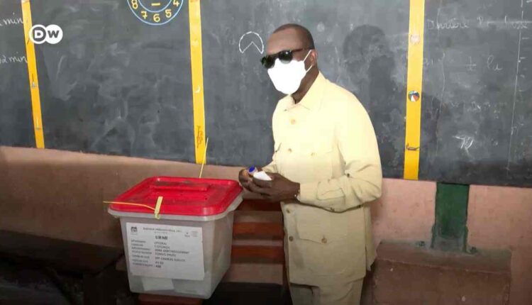 Patrice Talon aux urnes