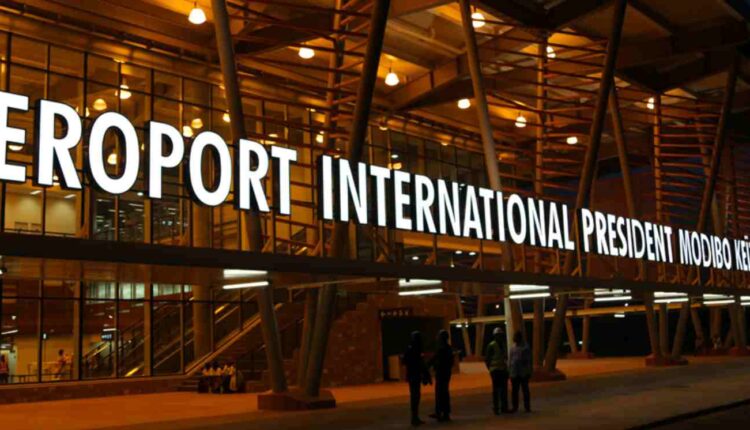49 soldats Ivoiriens arrêtés à l’aéroport international Modibo Keita de Bamako crédi financial Afrik