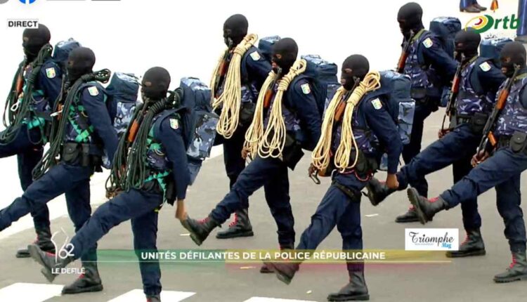 Police républicaine (1)