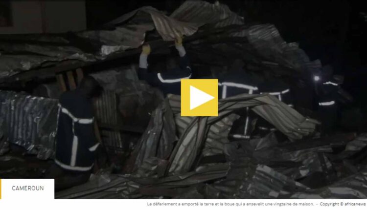 Le déferlement a emporté la terre et la boue qui a ensevelit une vingtaine de maison. @Africaews Cleared