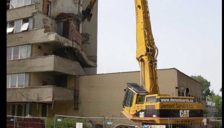 Démolition siège de la Chambre de commerce et d’industrie du Bénin à Porto-Novo