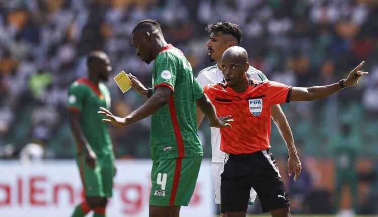 La-Federation-algerienne-de-football-a-depose-un-recours-contre-larbitre-Var-ce-samedi-apres-le-match-nul-des-Fennecs-contre-le-Burkina-Faso.-_-PHOTO-_-AFP-_-KENZO-TRIBOUILLARD