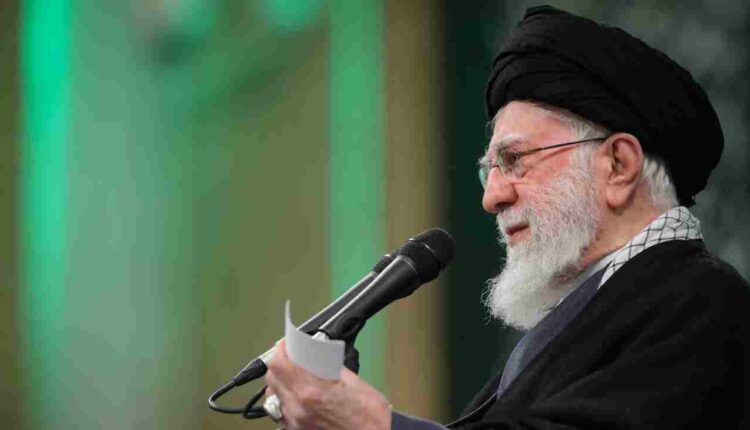 Le guide suprême iranien Ali Khamenei à Téhéran, le 17 janvier 2026. via REUTERS