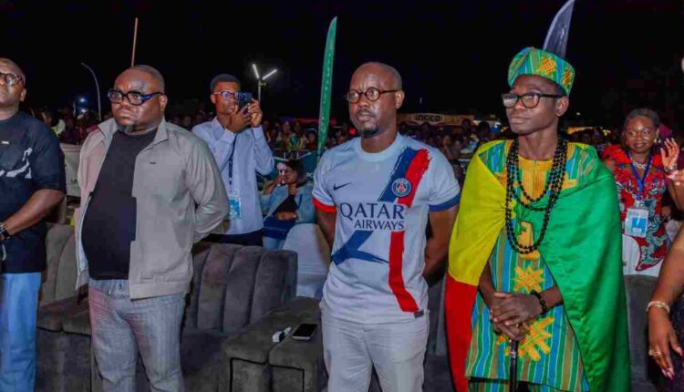 Guinness World Record Le ministre Modeste Kérékou et Chef Delphin