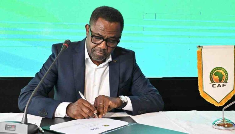 Secrétaire général Véron Mosengo-Omba