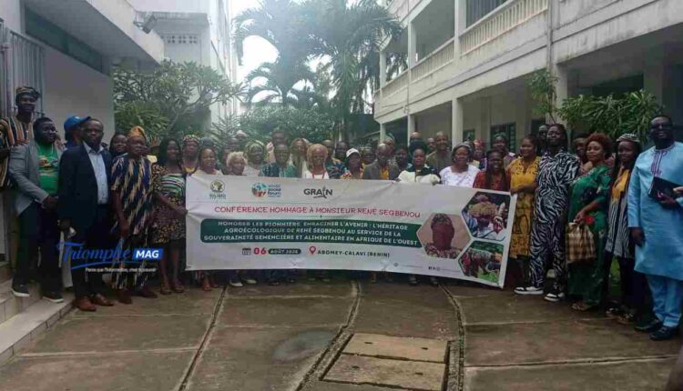 Hommage à René Sègbènou au Bénin